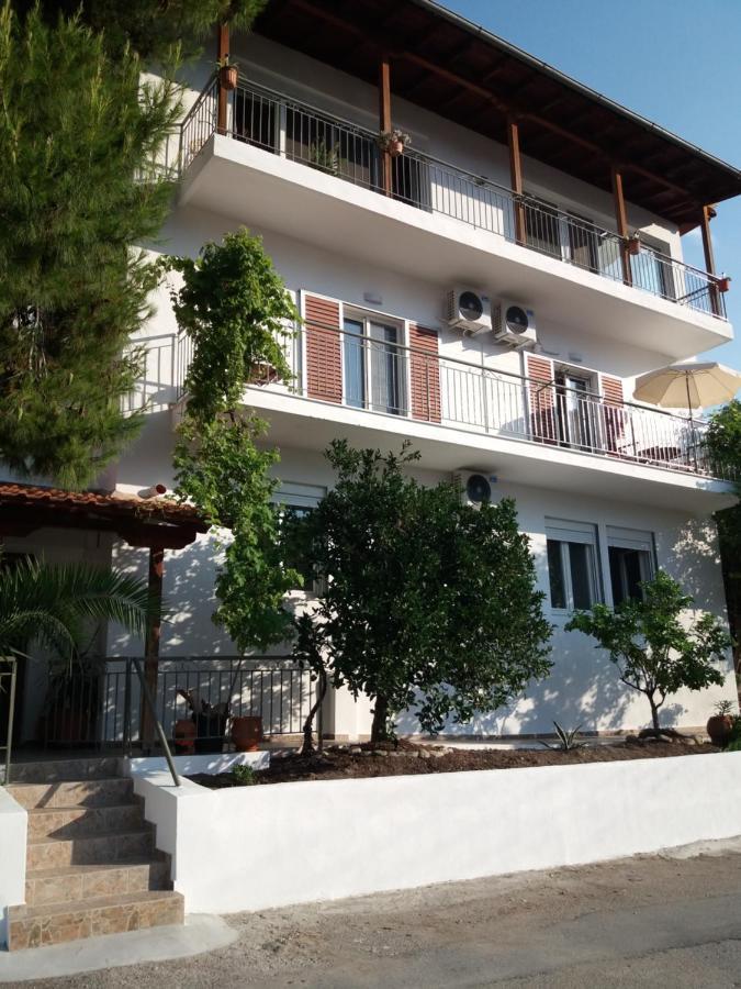 נאוס מרמרס Koukounari Studios מראה חיצוני תמונה